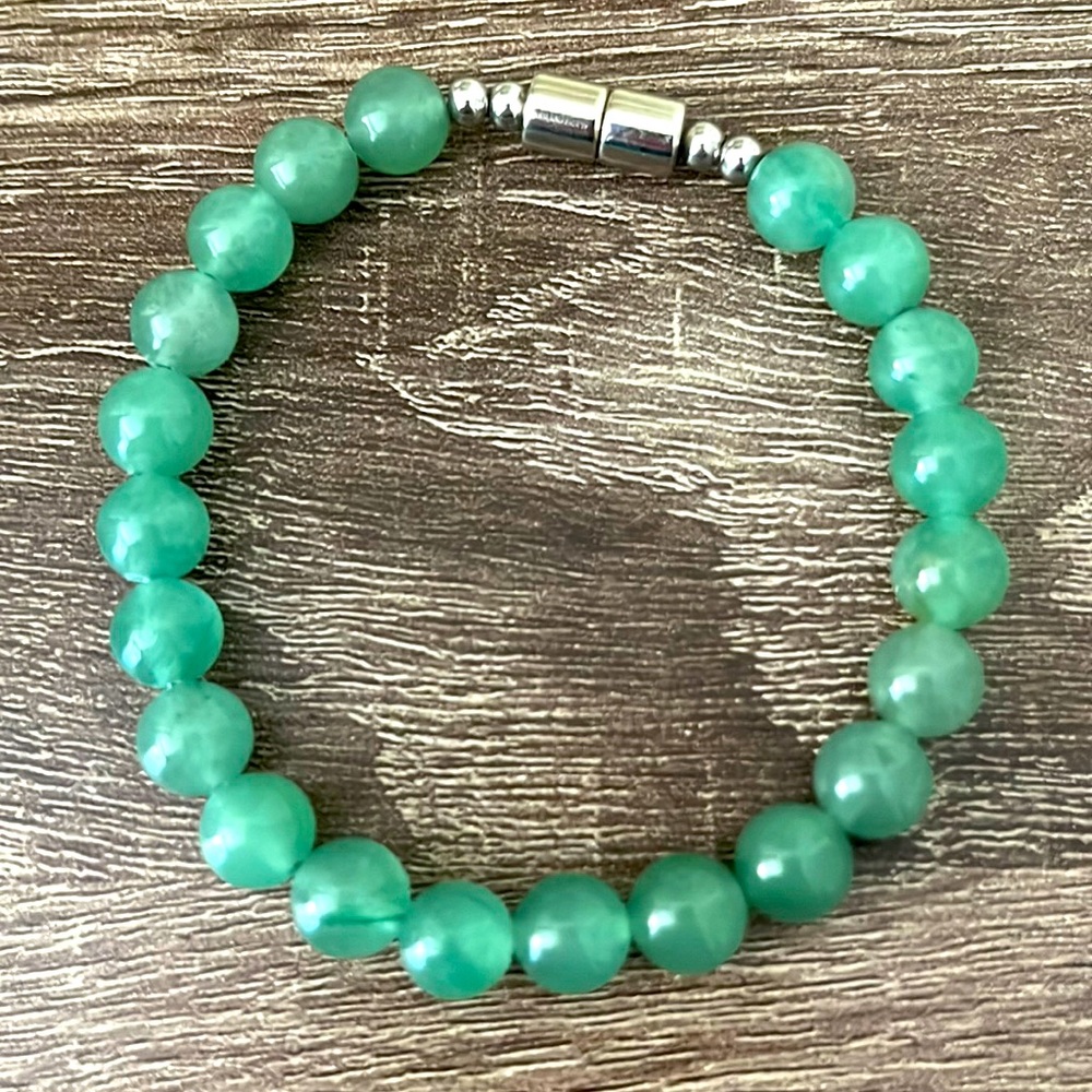 Jade Gemstone Bracelet with Magnetic Clasps